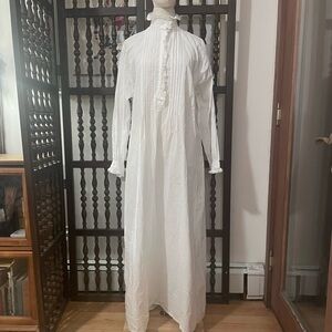 LAURA ASHLEY Vintage 1970s White Cotton High Neck Nightgown Boho Maxi Dress RARE